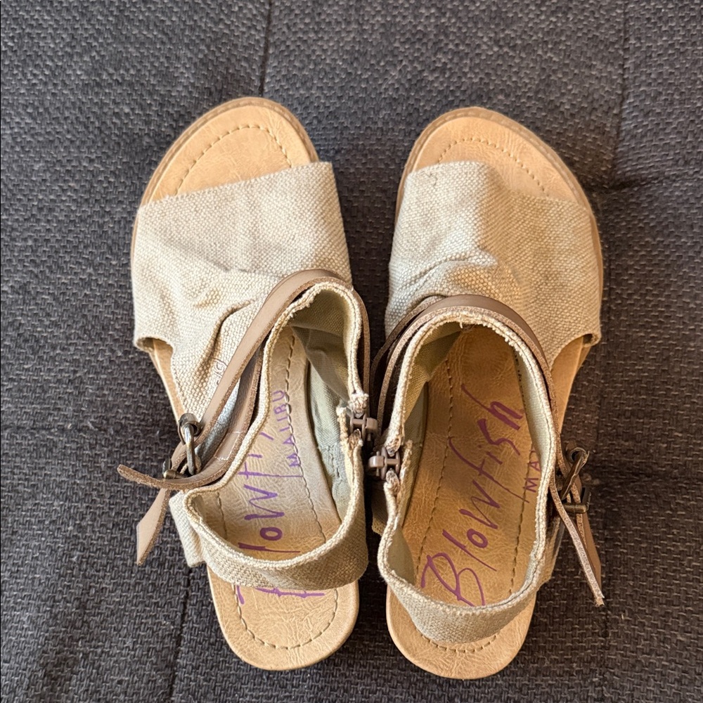 Blowfish Women's Beige Sandals